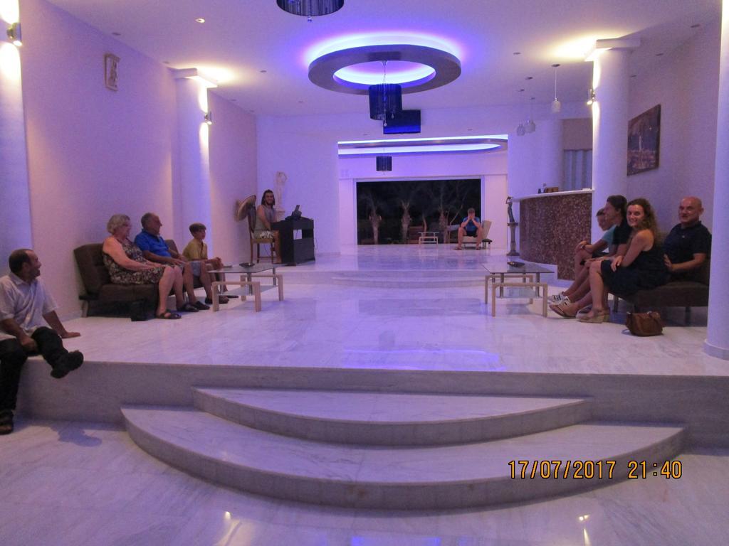 Saint Konstantin Beach Apartments Stegna Ngoại thất bức ảnh