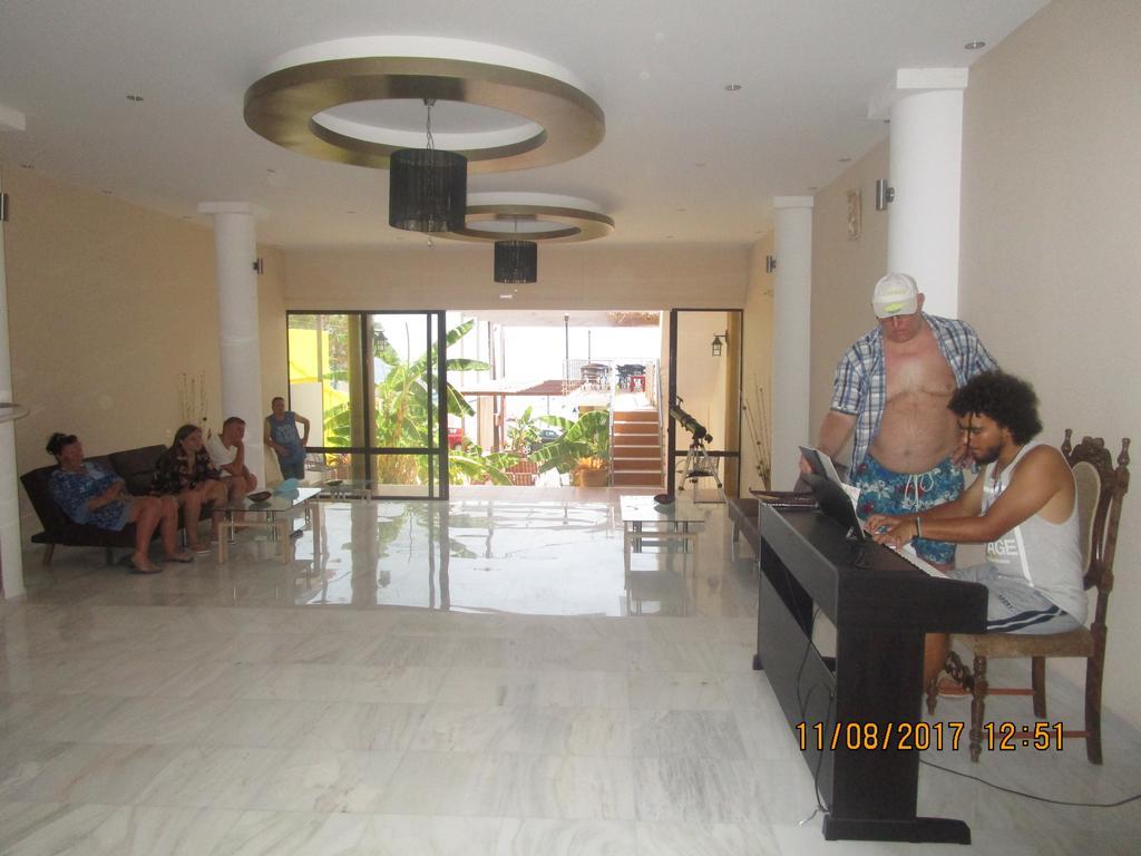 Saint Konstantin Beach Apartments Stegna Ngoại thất bức ảnh